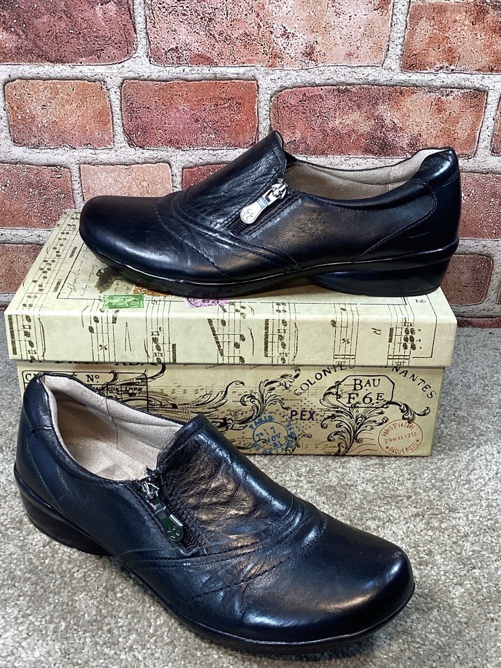 Naturalizer Clarissa womens black slip on comfort loafers size 8